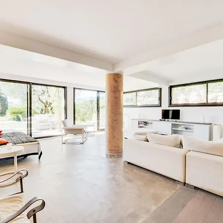 Apartment La Romane By Interhome Saint-Tropez